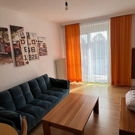 City Appartement 4600 Велс Екстериор снимка