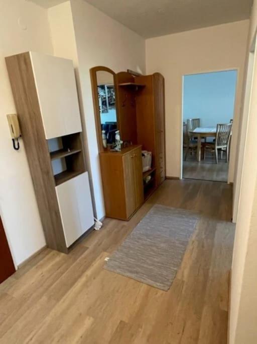 City Appartement 4600 Велс Екстериор снимка